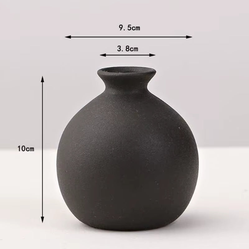 Matte Black Ceramic Vase – Modern Minimalist Flower Vase for Home Decor