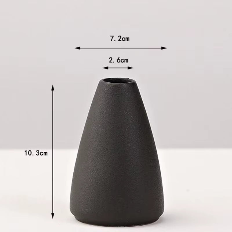 Matte Black Ceramic Vase – Modern Minimalist Flower Vase for Home Decor