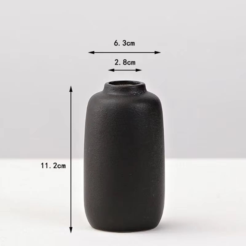 Matte Black Ceramic Vase – Modern Minimalist Flower Vase for Home Decor