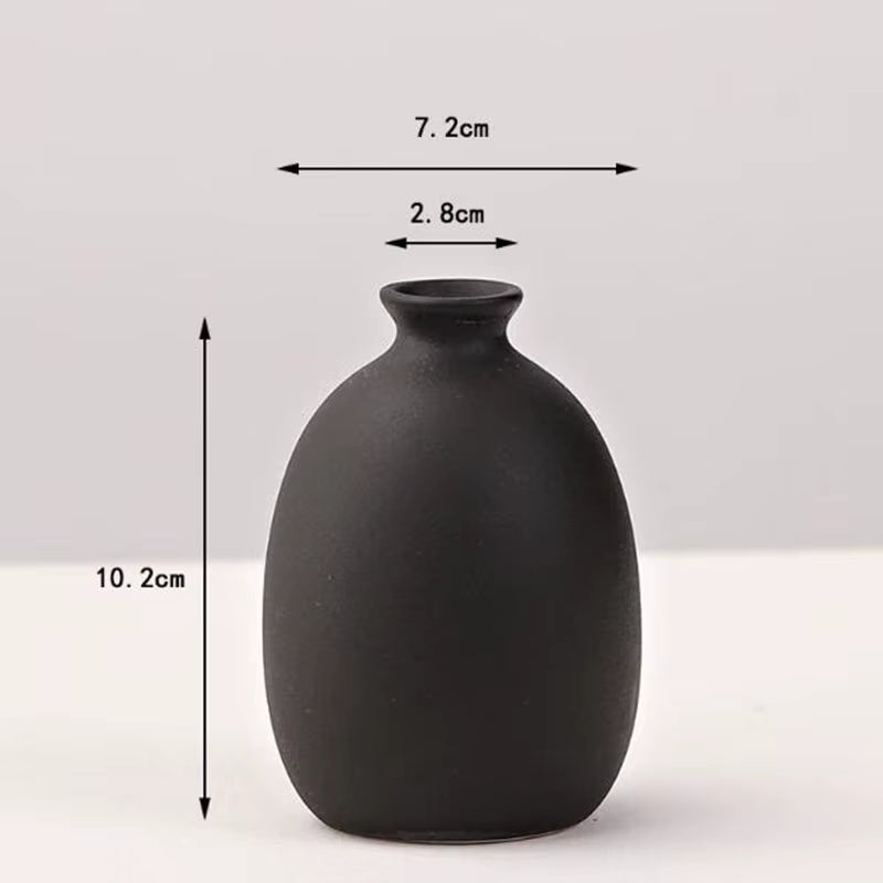 Matte Black Ceramic Vase – Modern Minimalist Flower Vase for Home Decor